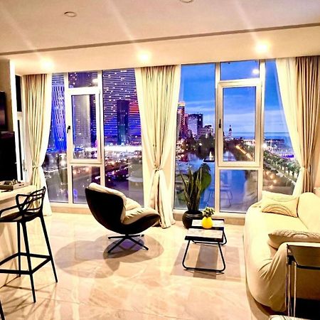 Apartment Magnolia Rustaveli 62 Batoemi Buitenkant foto