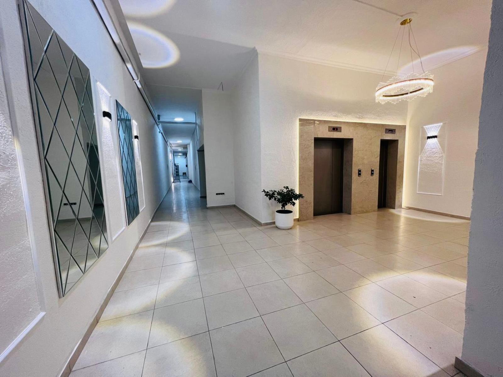 Apartment Magnolia Rustaveli 62 Batoemi Buitenkant foto