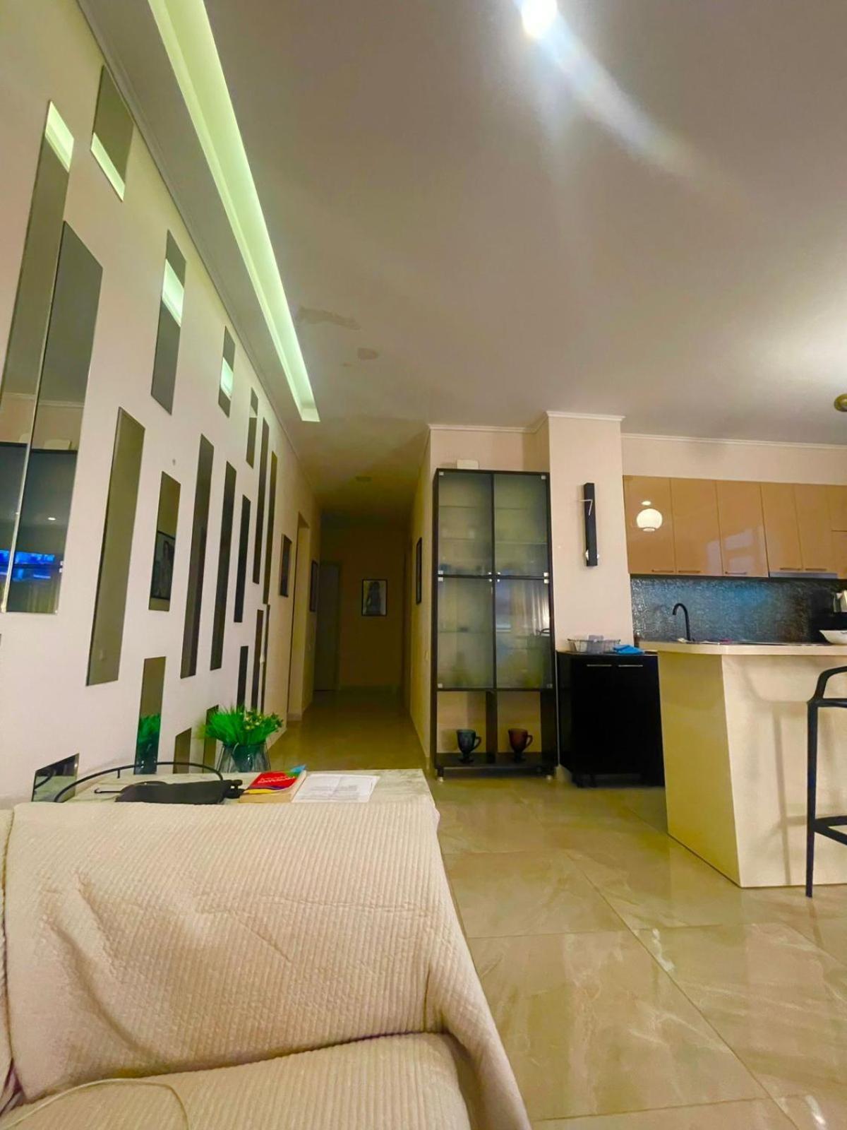 Apartment Magnolia Rustaveli 62 Batoemi Buitenkant foto